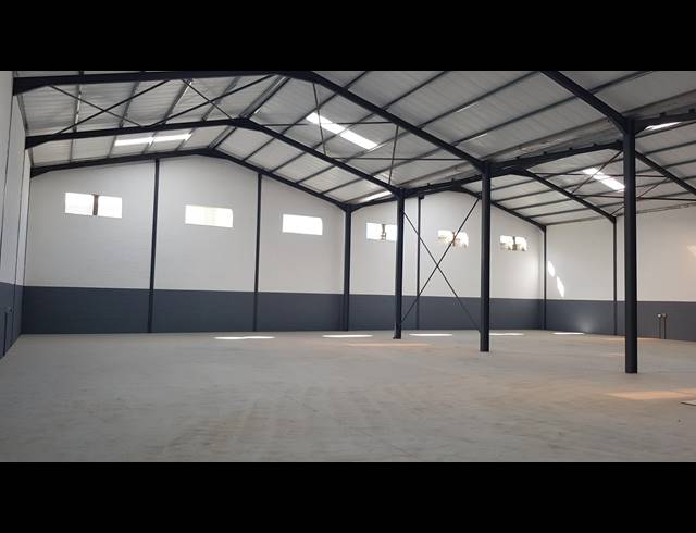 1,107M² FACTORY FOR SALE IN SAXENBURG PARK 2